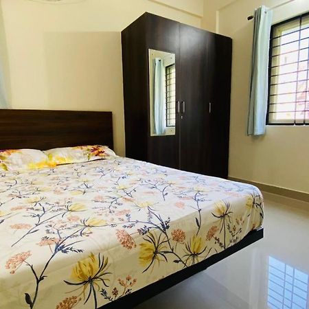 Lägenhet på 225 m² i Marathahalli, med 1 sovrum och 1 badrum  Bangalore Exteriör bild
