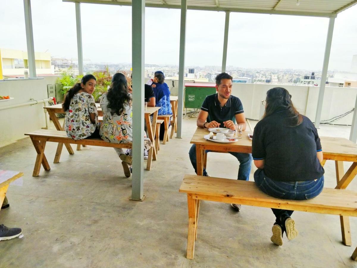 Lägenhet på 225 m² i Marathahalli, med 1 sovrum och 1 badrum  Bangalore Exteriör bild